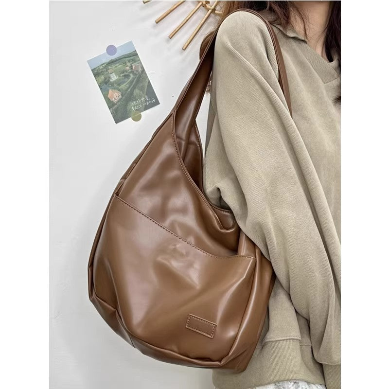 Damen Hobo-Tasche mit eleganter Form und praktischem Tragegriff Nord Taschen