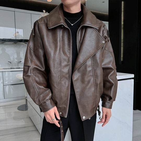 Herren Oversized Lederjacke mit weitem asymmetrischen Revers und Taillengürtel Nord Taschen