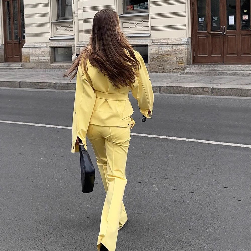 Damen Utility-Blazer mit Bindegürtel und hochtaillierter Bundhose Nord Taschen