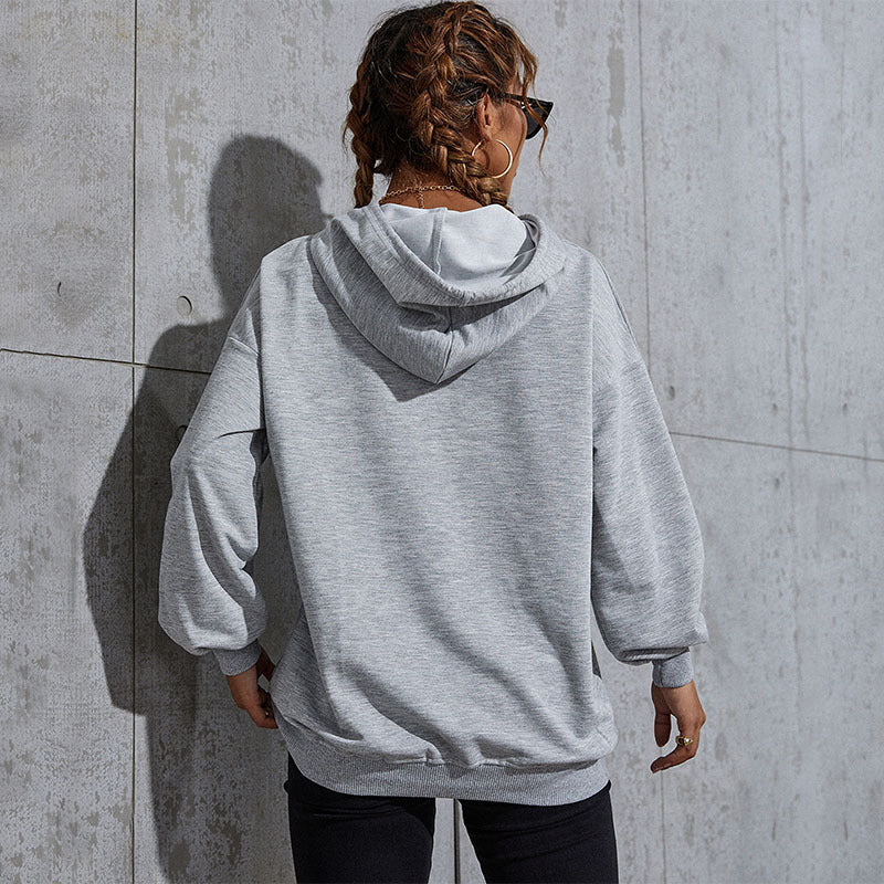Damen Oversize-Kapuzenpullover mit Kängurutasche und Schmetterling-Stickerei Nord Taschen