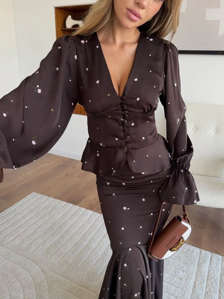 Damen Zweiteiliges Satin-Set mit tailliertem Knopf-Top und Meerjungfrau-Rock Nord Taschen