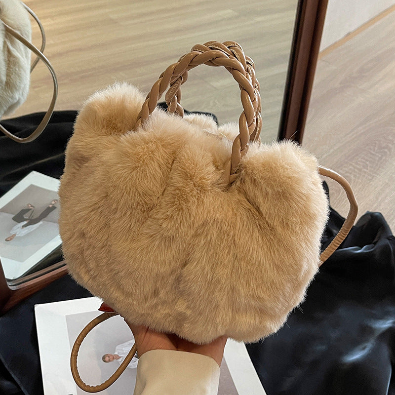 Damen Plüsch Handtasche mit geflochtenem Griff Nord Taschen