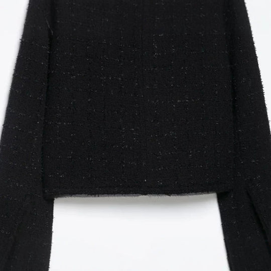 Damen Kurztaillierte Bouclé‑Tweed‑Kastenjacke mit runden Kanten, goldenen Zierknöpfen und aufgesetzten Taschen Nord Taschen