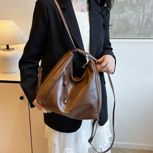 Damen praktische Umhängetasche mit elegantem Design Nord Taschen