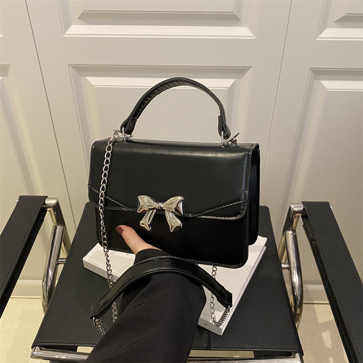 Damen elegante Handtasche mit verspieltem Schleifenakzent Nord Taschen