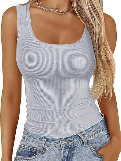 Damen figurbetontes Ripptop mit breiten Trägern und angenehmem Abschluss