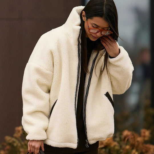 Damen Teddy-Fleece Oversize-Jacke mit hohem Stehkragen, kontrastierter Reißverschlussleiste und Eingrifftaschen Nord Taschen