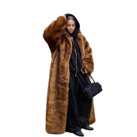 Damen Oversize Kunstpelz-Mantel mit Kapuze und luxuriöser Felloptik Nord Taschen