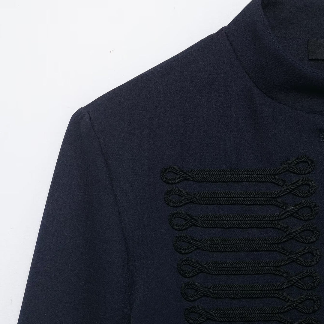Damen Kurze Military Jacke mit Stehkragen, Zierkordeln und Metallknopfleiste Nord Taschen