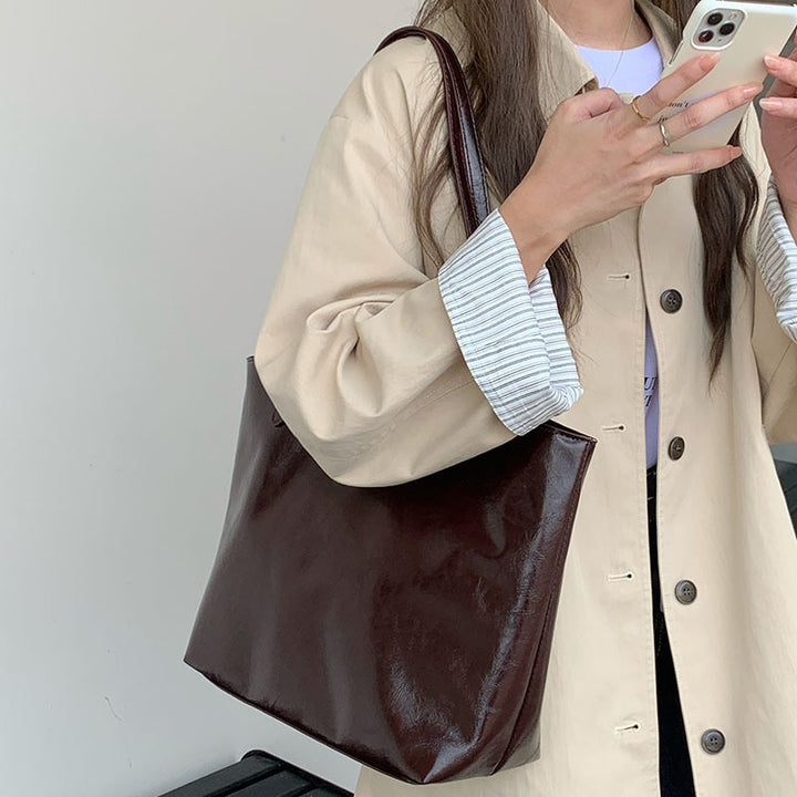 Damen elegante Tragetasche mit geschwungenem Design Nord Taschen