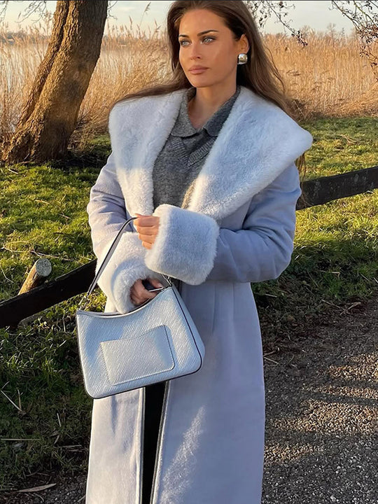 Damen Eleganter lang geschnittener Mantel aus Velours‑Optik mit voluminösem Kunstfell‑Schalkragen Nord Taschen