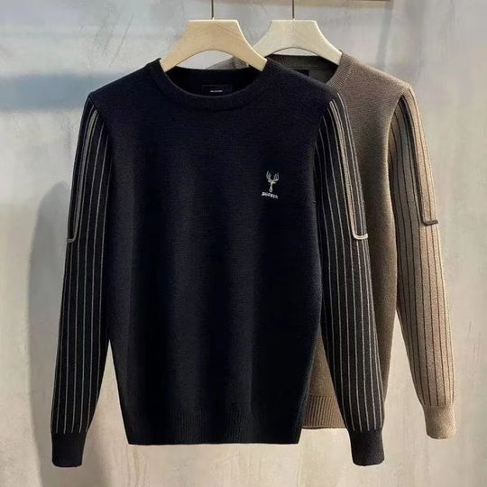 Herren Feinstrick-Pullover mit kontrastierenden Rippenärmeln und gesticktem Hirschlogo Nord Taschen
