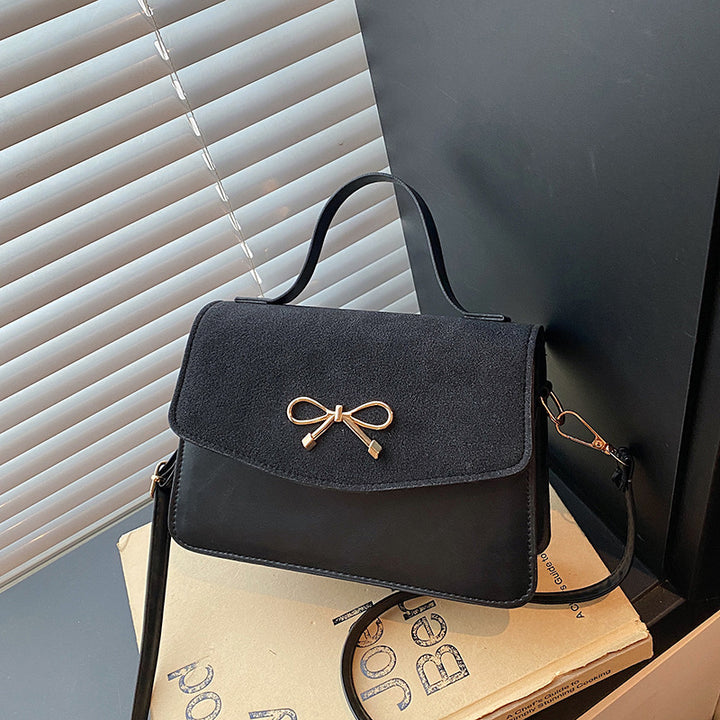 Damen elegante Umhängetasche mit Schmuckdetails Nord Taschen
