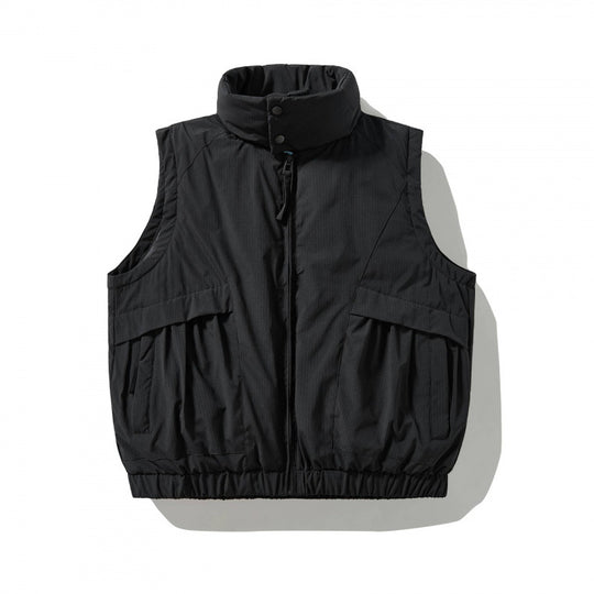 Herren Wattierte Outdoor‑Weste mit hohem Stehkragen, elastischem Saum und großen Klappentaschen Nord Taschen