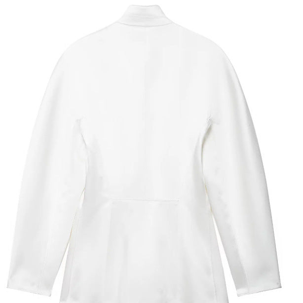 Damen Taillierte Blazerjacke mit asymmetrischer Knopfleiste und Rundhalsausschnitt Nord Taschen