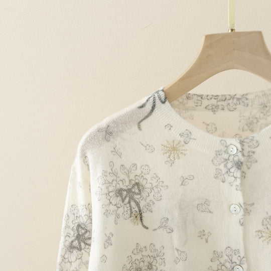 Damen Feiner Knopfcardigan mit zartem Blumen‑Sketchprint und Rundhalsausschnitt Nord Taschen