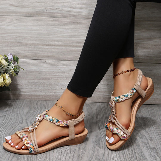 Damen modische Häkelsandalen mit buntem Riemendesign und elegantem Fußbett Nord Taschen
