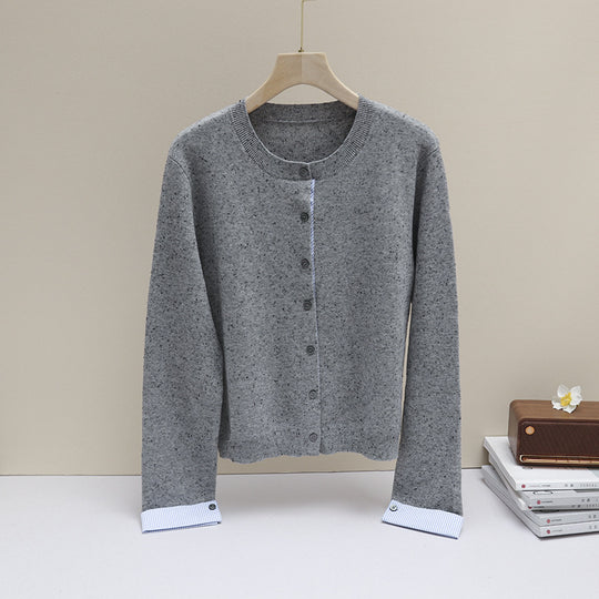 Damen Kurz geschnittener Feinstrick-Cardigan mit kontrastierenden Hemdblusenmanschetten Nord Taschen