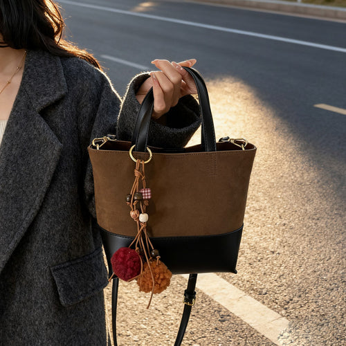 Damen modische Wildleder-Handtasche mit abnehmbaren Anhängern Nord Taschen