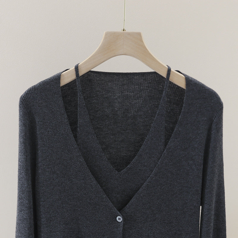 Damen feiner Rippstrick-Cardigan mit integriertem Spaghettitop und tiefem V-Ausschnitt Nord Taschen