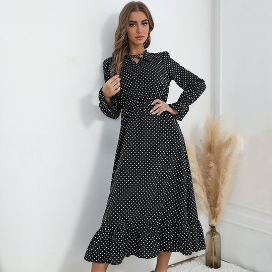 Damen Maxikleid mit Polka-Dot‑Print, geraffter Taille, Schleifenkragen und Volant-Saum Nord Taschen