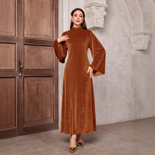 Damen Maxikleid aus Samt mit Stehkragen und Glockenärmeln Nord Taschen