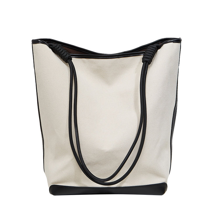 Damen Baumwoll-Leder Schultertasche mit eleganten Details Nord Taschen