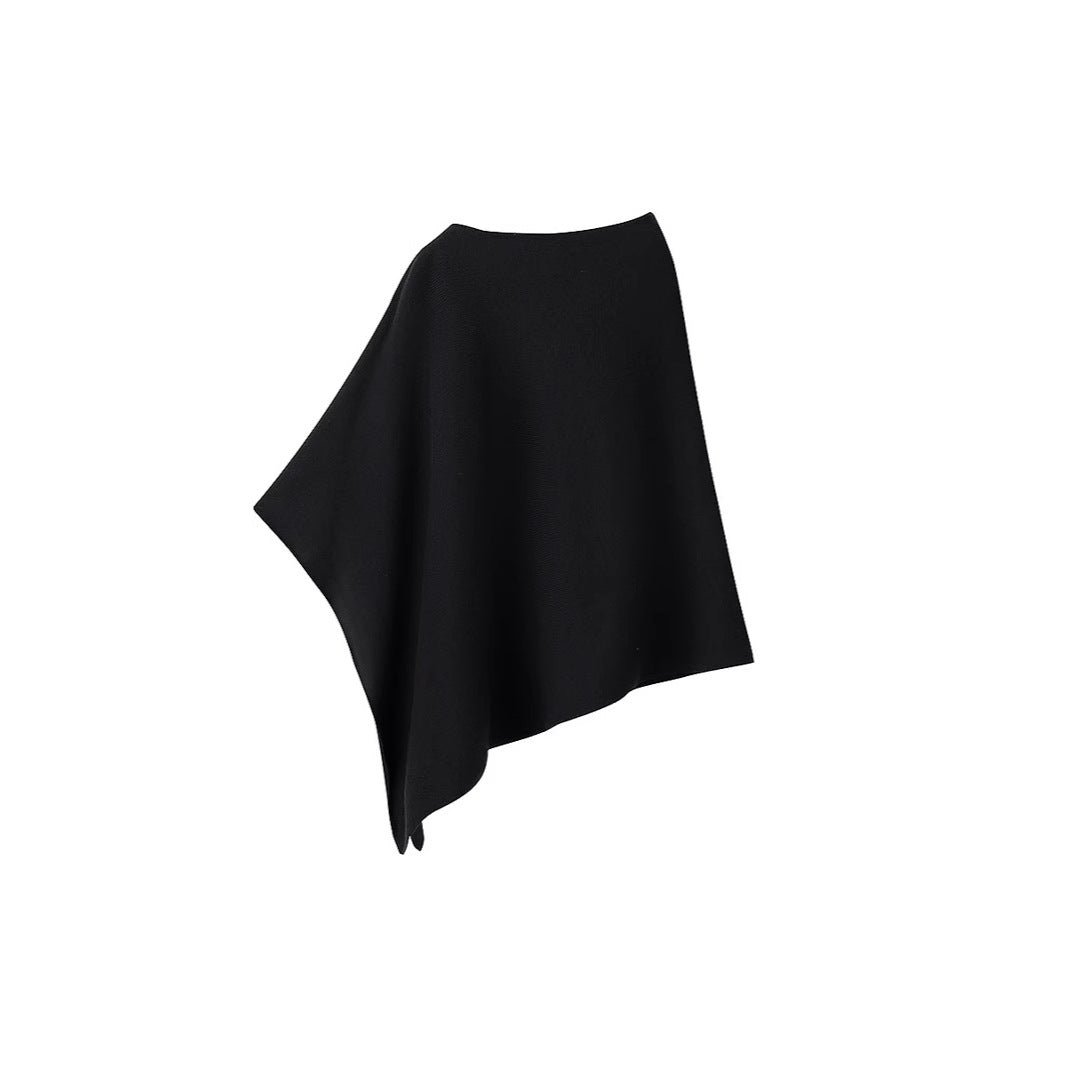Damen Asymmetrischer Feinstrick-Poncho mit Rundhalsausschnitt Nord Taschen