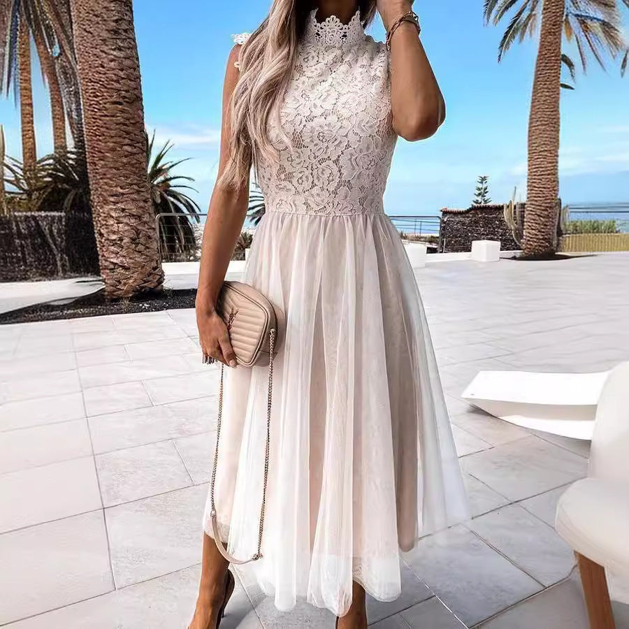 Damen Elegantes Spitzenkleid mit transparentem Rock und hohem Kragen