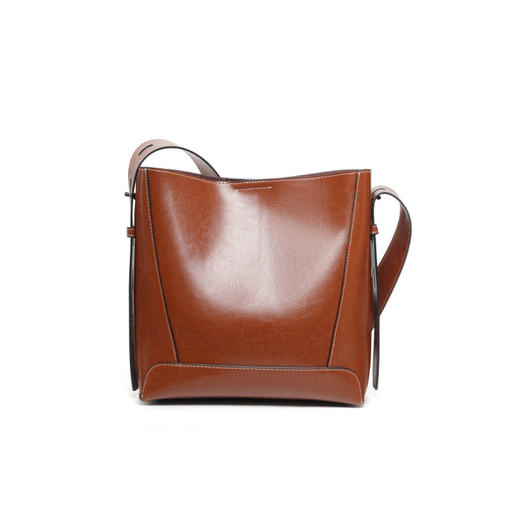 Damen elegante Schultertasche mit strukturierten Akzenten Nord Taschen