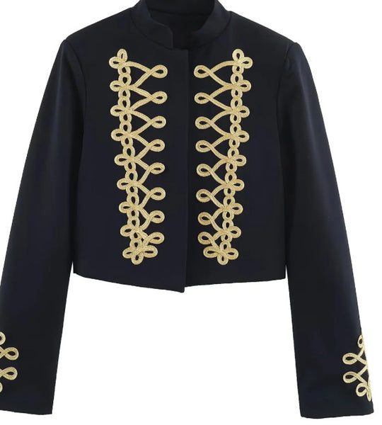 Damen Cropped Militärjacke mit Stehkragen und dekorativen Zierkordeln Nord Taschen