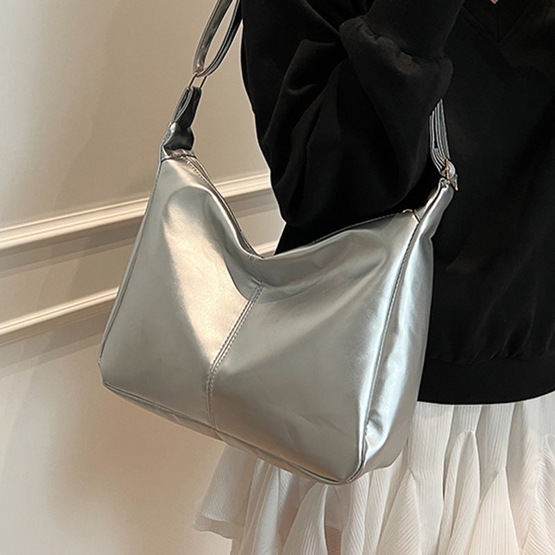 Damen Hobo-Tasche mit elegantem Design und praktischen Innenfächern Nord Taschen