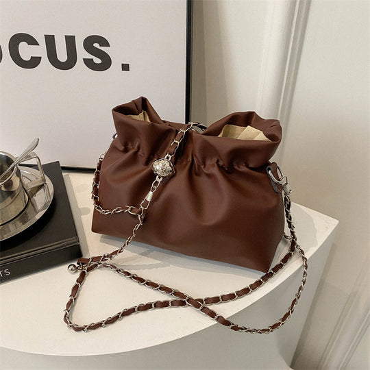 Damen modische Umhängetasche mit raffiniertem Kordelzug und eleganter Kettenverzierung Nord Taschen