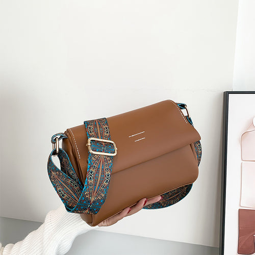 Damen Umhängetasche mit eleganter Struktur und verstellbarem Design Nord Taschen