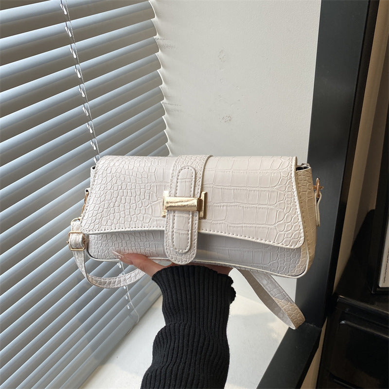 Damen Clutch-Tasche im edlen Kroko-Look mit praktischem Klappverschluss Nord Taschen