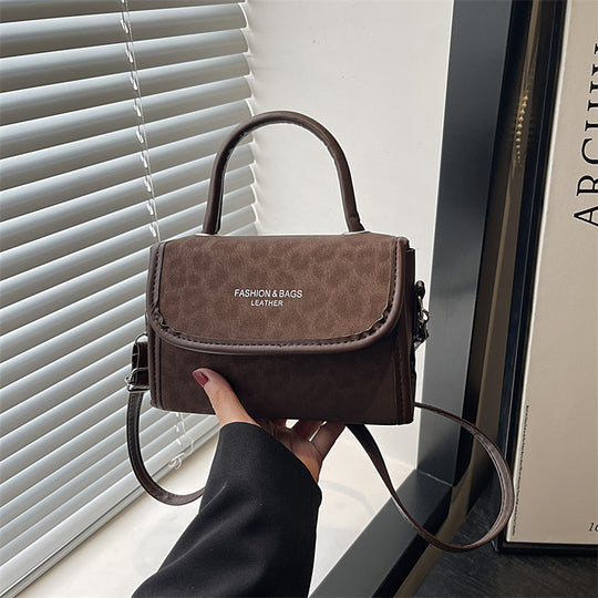 Damen Umhängetasche mit strukturiertem Leder und abnehmbarem Schulterriemen Nord Taschen