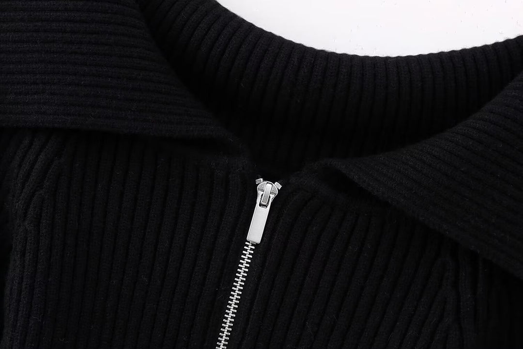 Damen Kurz geschnittene Rippenstrick-Jacke mit weitem Carmenkragen und durchgehendem Reißverschluss Nord Taschen