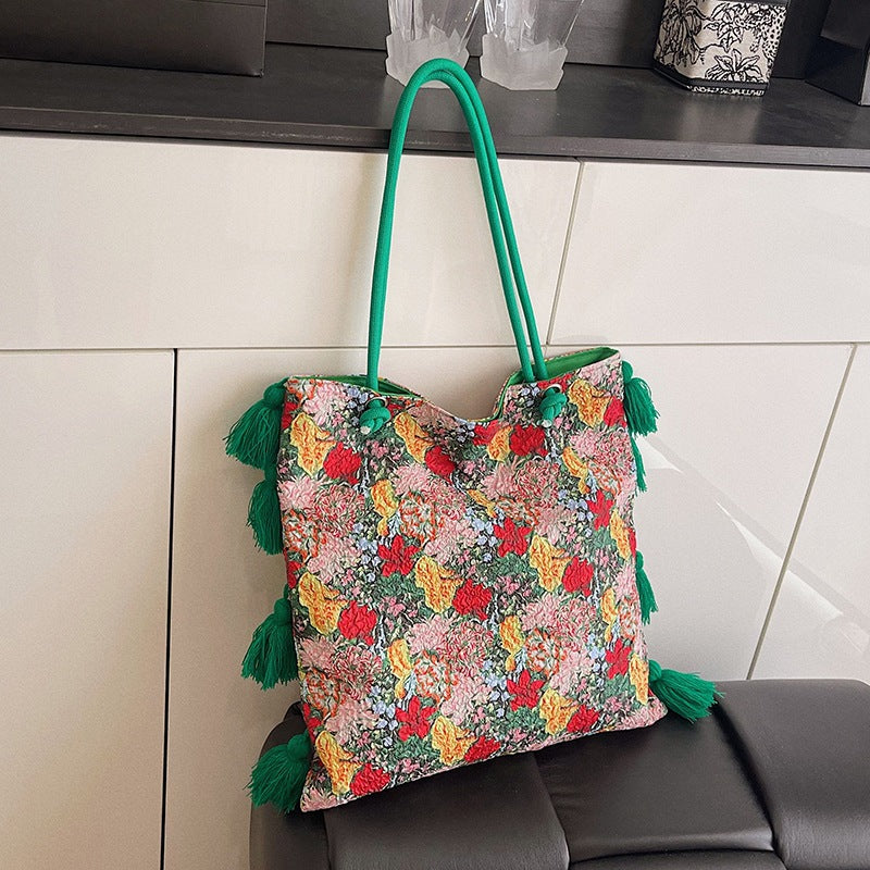 Damen Trendige Strandtasche mit bunten Quasten Nord Taschen