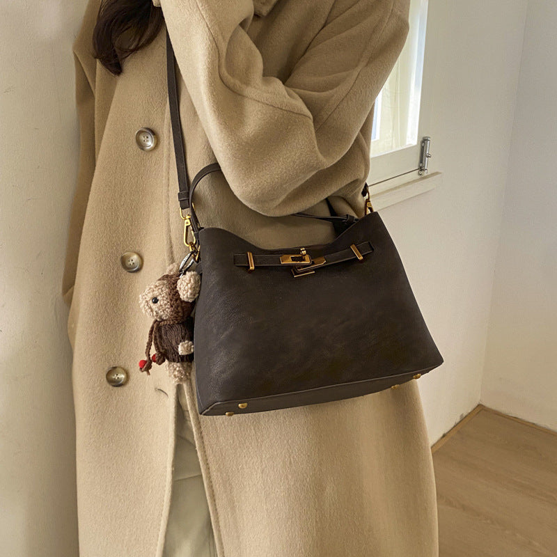 Damen hochwertige Handtasche mit eleganten Details Nord Taschen