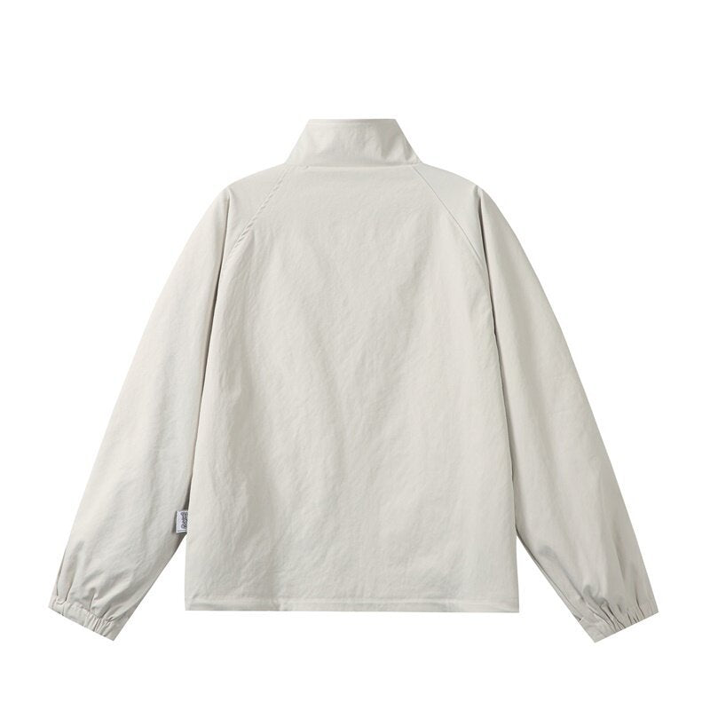 Herren Leichte Übergangsjacke im minimalistischen Field‑Style mit hohem Stehkragen und verdeckter Frontblende Nord Taschen