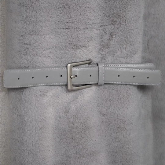 Damen Ärmellose Kunstfellweste mit Stehkragen Taillengürtel und Boxy Schnitt Nord Taschen