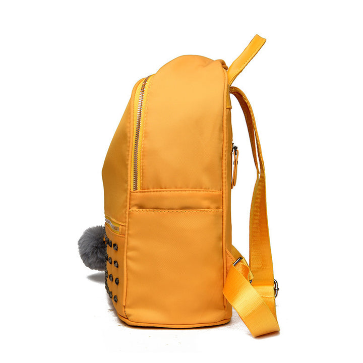 Damen modischer Rucksack mit Nieten und Pom-Pom Nord Taschen