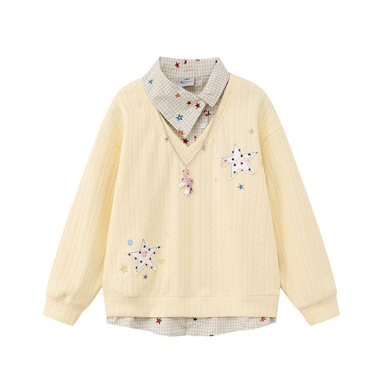 Damen Lagen-Look Strickpullover mit angenähter Hemdblende, Sternapplikationen und Ketten‑Charm Nord Taschen