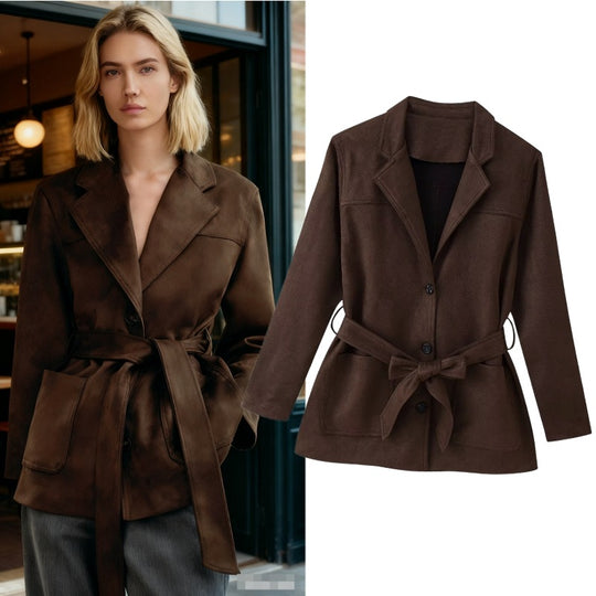 Damen Taillierter Wildlederoptik-Blazer mit Bindegürtel und aufgesetzten Taschen Nord Taschen