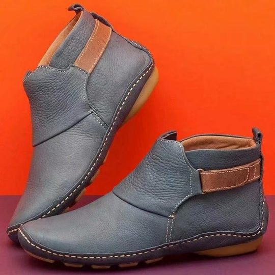 Damen Knöchelhohe Schlupf-Boots aus softem Lederimitat mit verstellbarem Klettriemen und handgenähter Mokassinnaht Nord Taschen