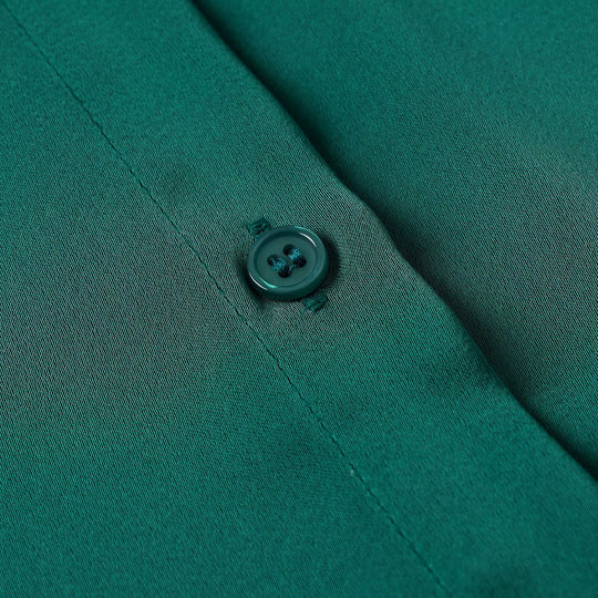 Damen Seidenähnliche Hemdbluse mit durchgehender Knopfleiste und breitem Kragen Nord Taschen