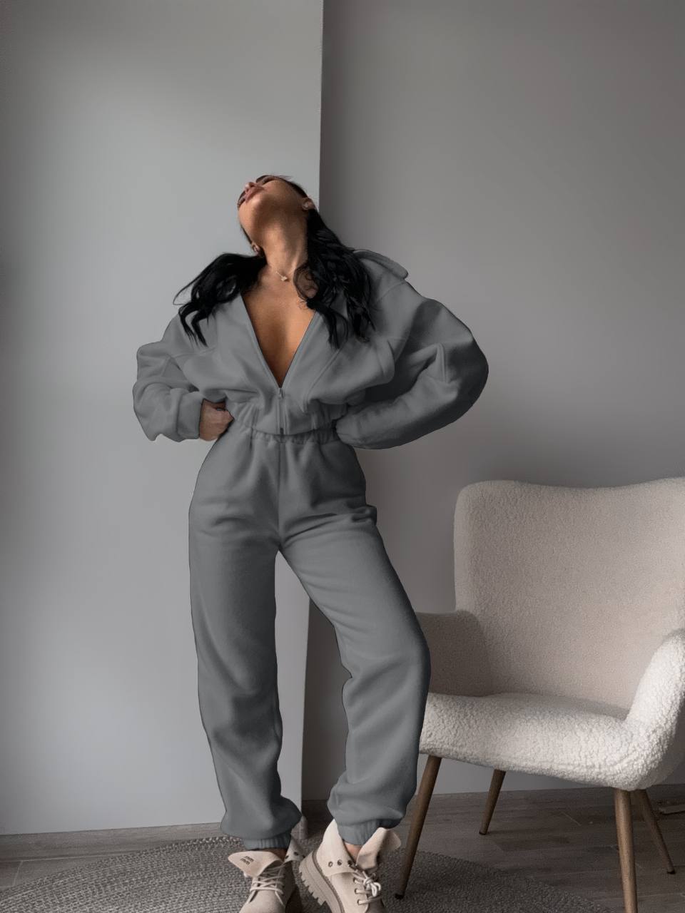 Damen kurzes Reißverschluss-Hoodie mit elastischem Bund und schmal zulaufender High-Waist-Jogginghose aus schwerem French-Terry Nord Taschen