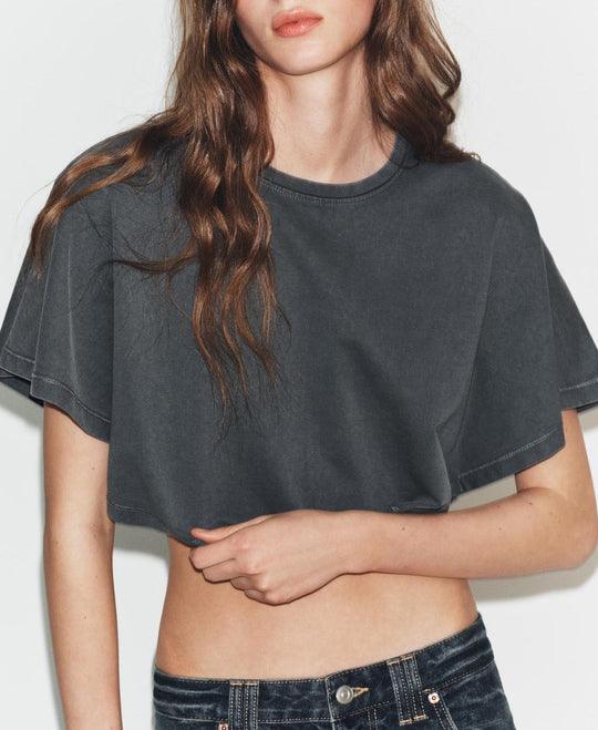 Damen cropped T-Shirt mit weit geschnittenen Ärmeln und weichem Baumwollmaterial Nord Taschen