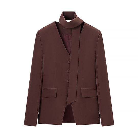 Damen Taillierter Blazer mit Schluppe, Knopfleiste und Pattentaschen Nord Taschen