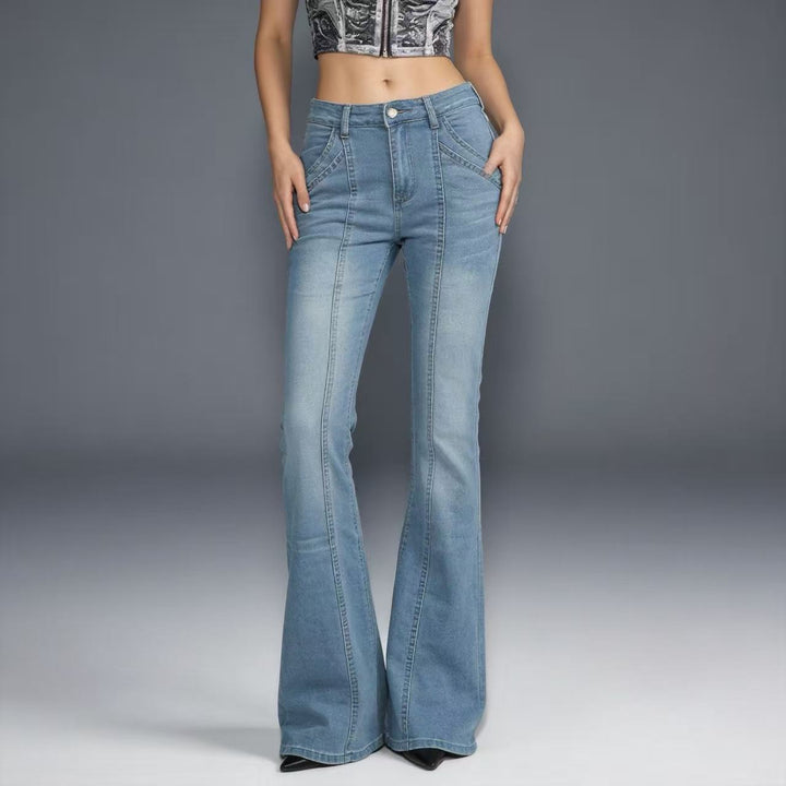Damen hochgeschnittene taillierte Flared-Jeans mit mittiger Nahtführung und figurformender Hüftpartie Nord Taschen